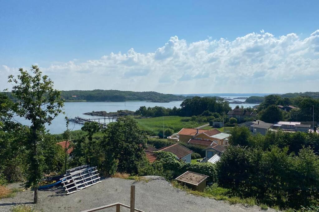 Mycket Trevlig Stuga Pa Braennoe Med Havsutsikt Branno Esterno foto